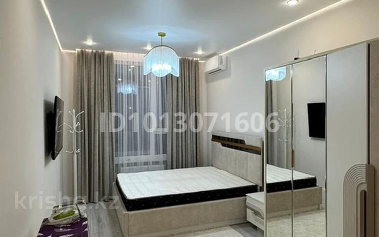 1-комнатная квартира · 41 м² · 10/14 этаж, Бухар Жырау 33/1 за 290 000 ₸ в Астане, Есильский р-н — фото 2