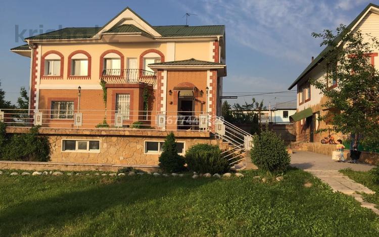 Отдельный дом · 7 комнат · 300 м² · 24 сот., мкр Акжар за 155 млн 〒 в Алматы, Наурызбайский р-н — фото 12