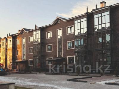 3-комнатная квартира · 108.5 м², Бисена Жумагалиева 55 за ~ 35.8 млн 〒 в Уральске