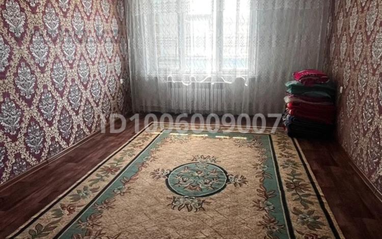 4-бөлмелі пәтер · 110 м² · 2/5 қабат, 3 мкр 6 дом — Орталық, бағасы: 250 000 ₸ в Жанатасе — фото 2