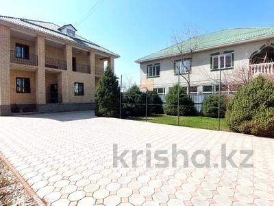 Отдельный дом • 5 комнат • 347 м² • 6.7 сот., мкр Таугуль-3 18 за 200 млн 〒 в Алматы, Ауэзовский р-н
