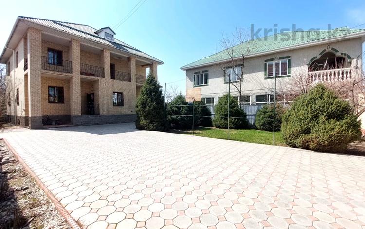 Отдельный дом • 5 комнат • 347 м² • 6.7 сот., мкр Таугуль-3 18 за 195 млн 〒 в Алматы, Ауэзовский р-н — фото 10