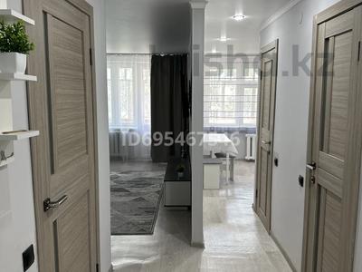 2-комнатная квартира · 49 м² · 1/5 этаж, Боровская за 15 000 〒 в Щучинске