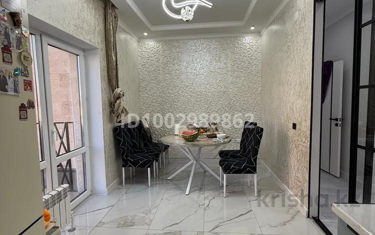 3-комнатная квартира · 110 м² · 1/5 этаж, мкр Жеруйык, Магжан жумабаева 15 за 70 млн ₸ в Атырау — фото 2