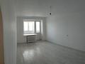 1-комнатная квартира, 30.3 м², 4/5 этаж, Смагулова 1А за 5.3 млн 〒 в Актобе, мкр. Курмыш — фото 2