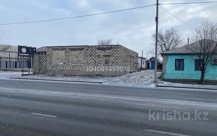 Отдельный дом · 4 комнаты · 100 м² · 10 сот., мкр. Алмагуль, Тауман Амандосова 14 — Грибоедова за 26 млн 〒 в Атырау — фото 2