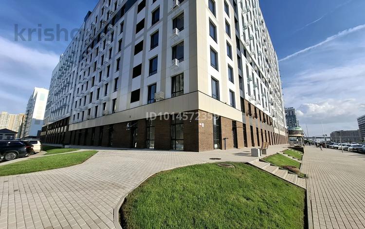 2-бөлмелі пәтер · 61 м² · 11/12 қабат, Жумекен Нажимеденов 5, бағасы: 36 млн ₸ в Астане, Сарайшык р-н — фото 2