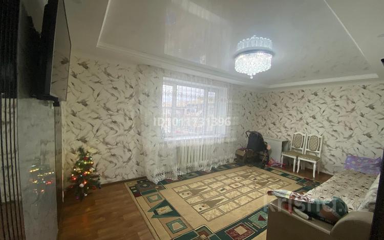 2-комнатная квартира · 54 м² · 5/5 этаж, ул. Женис 15 за 8 млн ₸ в Текели — фото 2