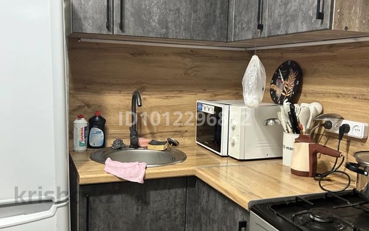 1-комнатная квартира · 30 м² · 5/5 этаж, ул. Тусупа Кузембаева 58 за 8 млн ₸ в Караганде — фото 2