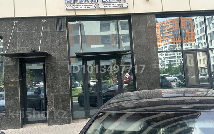 Стомотологию · 189 м² за 215 млн ₸ в Астане, Есильский р-н — фото 2