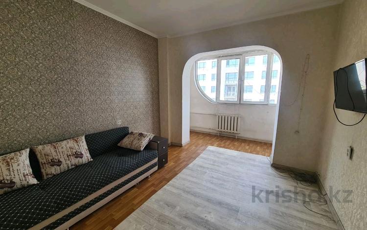 1-комнатная квартира, 37 м², 3/5 этаж, мкр Аксай-3А