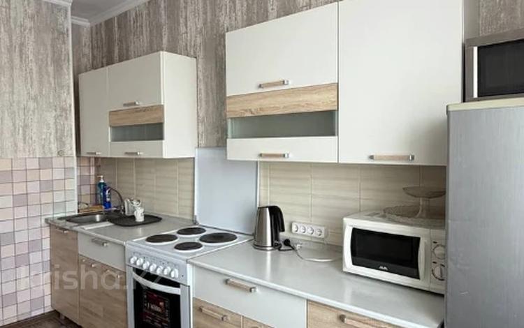 2-бөлмелі пәтер · 65 м² · 7/16 қабат, мкр Юго-Восток, Шахтеров 60, бағасы: 27.5 млн ₸ в Караганде, Казыбек би р-н — фото 13
