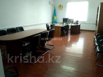 Офисы, образование, конференц-залы, кабинеты и рабочие места · 1000 м² за 5 500 ₸ в Атырау, мкр Ардагер