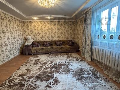 Отдельный дом · 4 комнаты · 83.4 м² · 3.5 сот., Бытовиков 5 за 17.5 млн 〒 в Семее