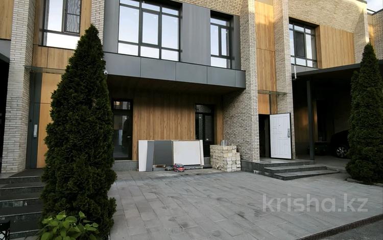 6-бөлмелі пәтер · 190 м², мкр Нур Алатау, Әбілқайыр хан 111, бағасы: 180 млн ₸ в Алматы, Бостандыкский р-н — фото 2