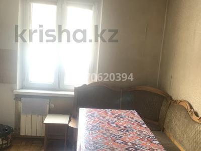 2 комнаты · 65 м² · 1/5 этаж, Тастак 2 мкр 5 за 100 000 ₸ в Алматы, Алмалинский р-н