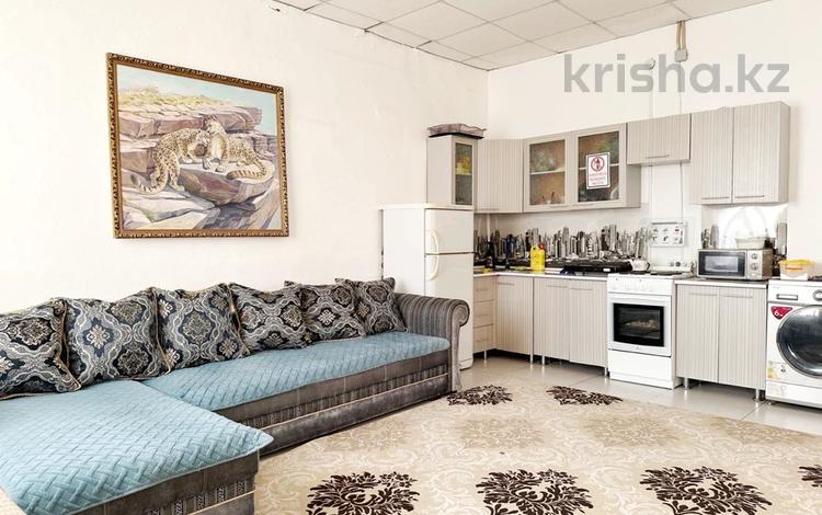 1 бөлме · 60 м², Кокорай 8, бағасы: 35 000 〒 в Астане — фото 2