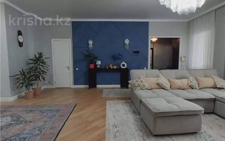 4-комнатная квартира · 100 м² · 2/4 этаж, Бараева — Валиханова/Республика за 50.9 млн ₸ в Астане, р-н Байконур — фото 2