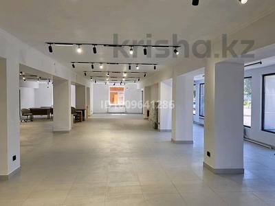 Свободное назначение, офисы, магазины и бутики, склады, азс, автосервисы и автомойки, общепит, салоны красоты, сельское хозяйство, бани, гостиницы и зоны отдыха, фитнес и спорт, медцентры и аптеки, образование, развлечения, конференц-залы, кабинеты и рабочие места, студии · 200 м² за 880 000 〒 в Семее