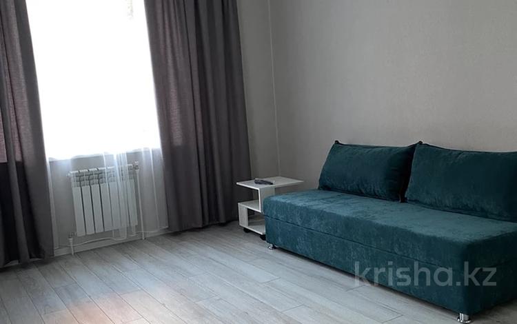 2-бөлмелі пәтер · 55 м² · 2/9 қабат, Наримановская 64/1 — АбаЯ, бағасы: 270 000 〒 в Костанае — фото 2