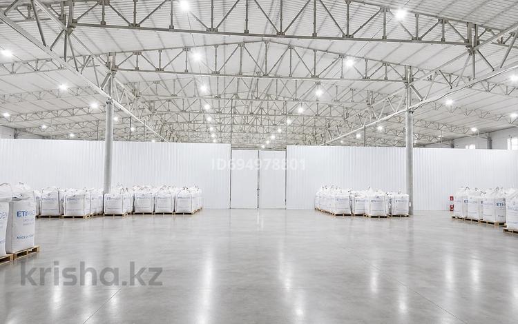 Кеңселер, қоймалар · 1800 м², бағасы: 3.6 млн ₸ в Актобе, мкр 41-й разъезд — фото 14