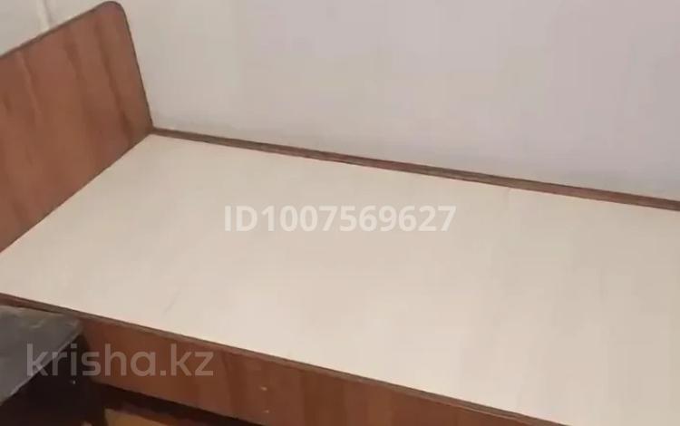 1 бөлме · 13 м², Серикбаев 1/2, бағасы: 130 000 ₸ в Усть-Каменогорске — фото 2