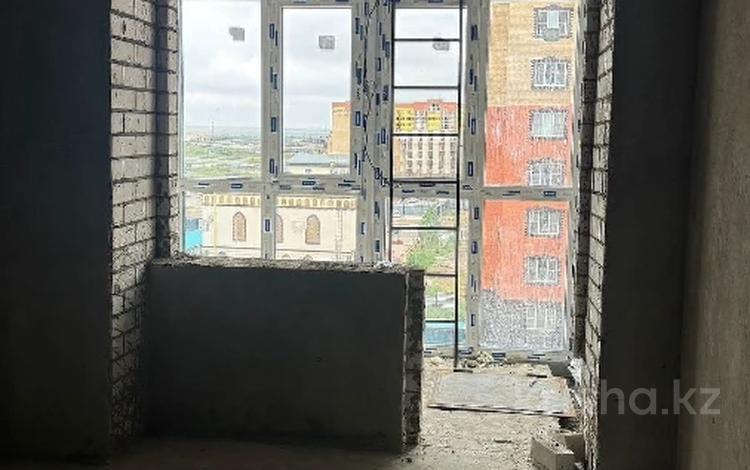 1-бөлмелі пәтер · 54.8 м² · 3/9 қабат, Алтын орда ш/а., бағасы: 19.7 млн ₸ в Актобе, мкр. Алтын орда — фото 2