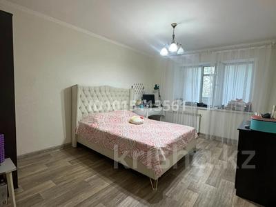 2-бөлмелі пәтер · 48 м² · 1/6 қабат, 2 ш/а., Братья Жубановых 300/1, бағасы: 14.5 млн ₸ в Актобе, мкр 8