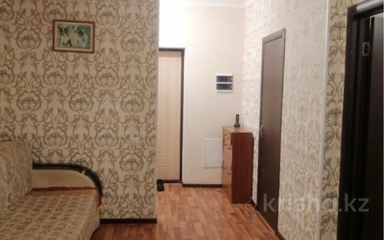 1-бөлмелі пәтер, 32 м², 2/5 қабат ай сайын, Амурская 4, бағасы: 90 000 〒 в Усть-Каменогорске — фото 2