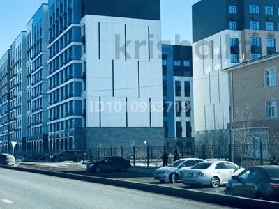 2-комнатная квартира · 67.9 м² · 9/9 этаж, мкр Нурсая, Султан Бейбарыс 437 за 27 млн 〒 в Атырау
