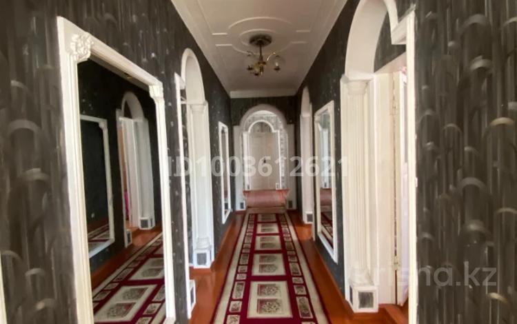 Жеке үй · 5 бөлме · 180 м² · 8 жүзд., улица Сыздыкова 7 — Абайский переезд, бағасы: 50 млн ₸ в Таразе — фото 3