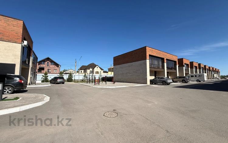 Отдельный дом · 4 комнаты · 133 м² · 1 сот., мкр Юго-Восток, Назира Торекулова 61/10 за 45 млн ₸ в Караганде, Казыбек би р-н — фото 10