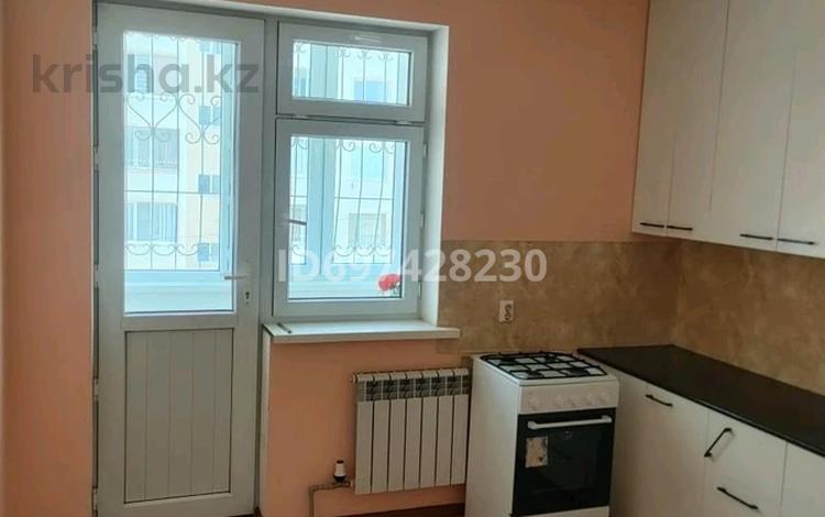 3-комнатная квартира, 80 м², 3/9 этаж помесячно, мкр Туран 359/30 — На против Туран товер за 130 000 〒 в Шымкенте, Каратауский р-н — фото 2