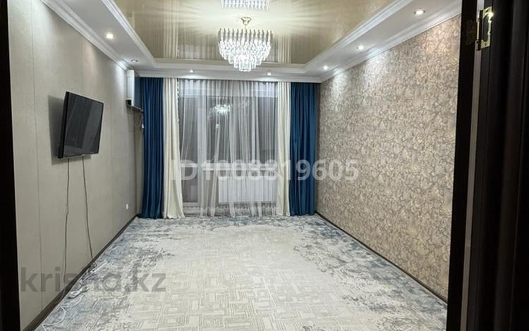 3-комнатная квартира · 90 м² · 8/9 этаж, мкр. Алтын орда 17 за 31.5 млн ₸ в Актобе — фото 2