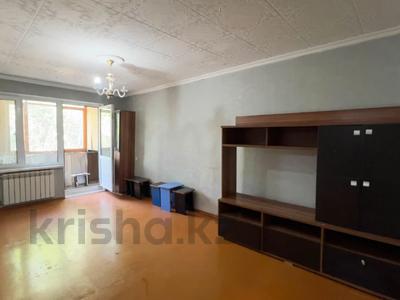 3-комнатная квартира · 61 м² · 2/5 этаж, самал 28 — береке за 17.5 млн ₸ в Талдыкоргане, мкр Самал