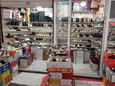 Магазины и бутики · 8 м² за 3 млн ₸ в Шымкенте, Туран р-н