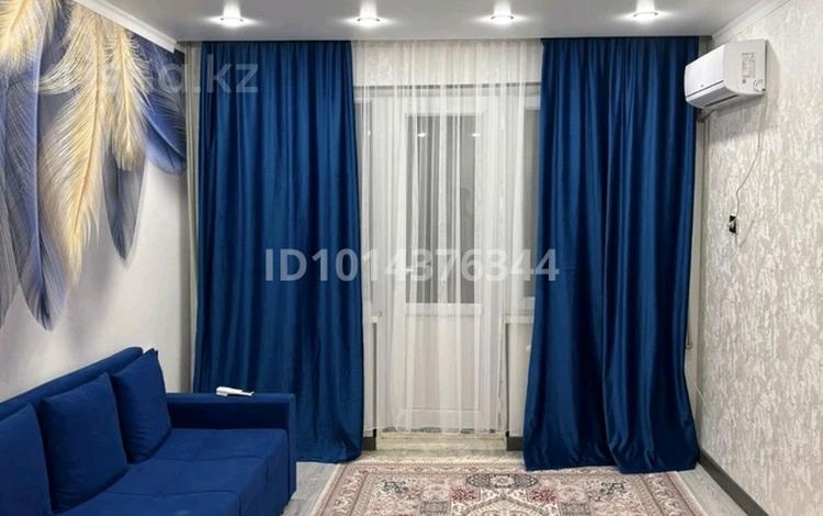 1-комнатная квартира · 33 м² · 4/5 этаж, 11-й микрорайон, Уалиханова 219б за 150 000 ₸ в Шымкенте, Енбекшинский р-н — фото 2