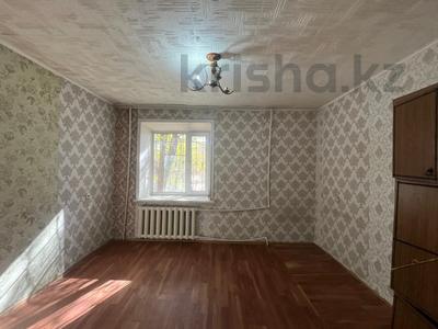 1-комнатная квартира, 33 м², 1/5 этаж, мкр Фёдоровка , Молокова 88 — школа №4 за 8.5 млн 〒 в Караганде, Казыбек би р-н