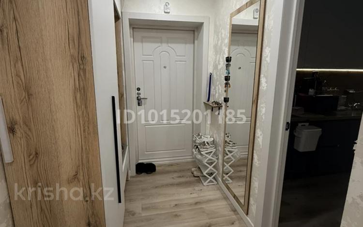 3-бөлмелі пәтер · 65.5 м² · 8/9 қабат, Карагайлы 74/3 — Микрорайон Каргайлы, бағасы: 37 млн ₸ в Семее — фото 2