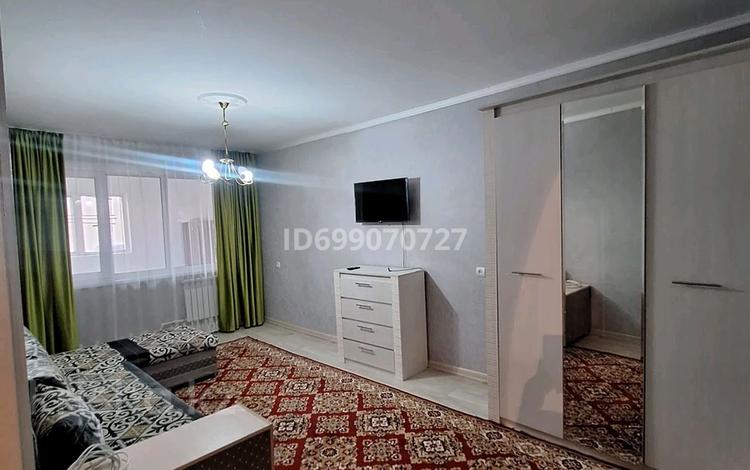 2-комнатная квартира · 55 м² · 3/5 этаж, 1 мкр 29 — Возле остановки Коктем за 11 000 ₸ в Кульсары — фото 7