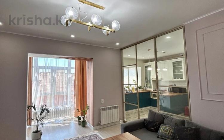 2-комнатная квартира · 69.8 м² · 9/10 этаж, мкр. Алтын орда, Мустафы Шокая за 28 млн ₸ в Актобе — фото 11