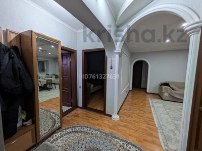 4-бөлмелі пәтер · 78.3 м² · 4/5 қабат, Айтеке Би 5, бағасы: 40 млн 〒 в Таразе