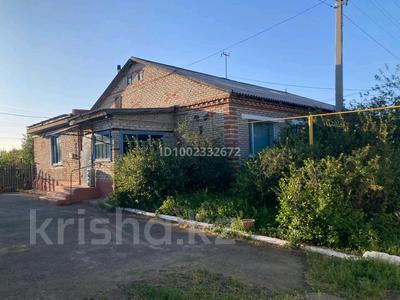 Часть дома · 3 комнаты · 90 м² · 10 сот., 11 мкр 40/1 — Напротив 11мкр, 12 дома за 23 млн 〒 в Житикаре