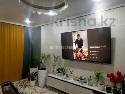 Жеке үй · 5 бөлме · 205 м² · 10 сот., ул. Момышулы, бағасы: 80 млн ₸ в Уральске, мкр Школьник