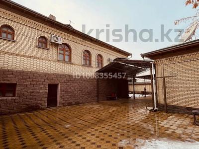 Отдельный дом · 10 комнат · 420 м² · 8 сот., Бекбаева 17 — Пересечение улицы Толе би за 85 млн 〒 в 