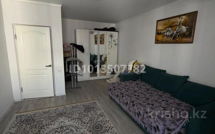 1-бөлмелі пәтер · 45 м² · 4/5 қабат, 20-й микрорайон 21, бағасы: 200 000 ₸ в Алматы, Алатауский р-н — фото 2