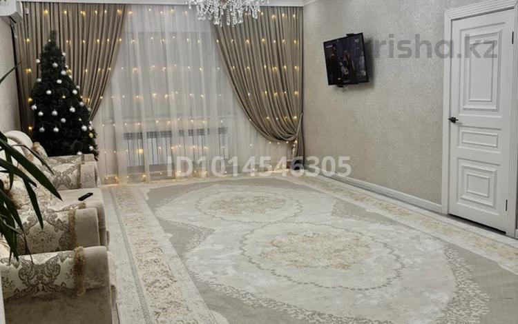 Отдельный дом · 4 комнаты · 190 м² · 9 сот., мкр Кокарна, 29 28а за 32 млн ₸ в Атырау — фото 3