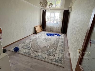 3-бөлмелі пәтер · 81 м² · 8/10 қабат, Гагарина 1/2 — 22 школа, бағасы: 25 млн ₸ в Уральске