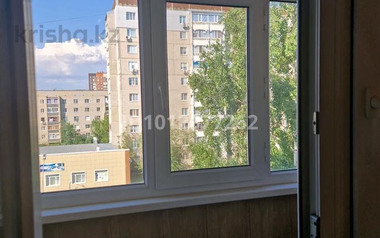 2-бөлмелі пәтер · 54 м² · 5/6 қабат, ул. В. Чкалова 1А, бағасы: 27 млн ₸ в Костанае — фото 3