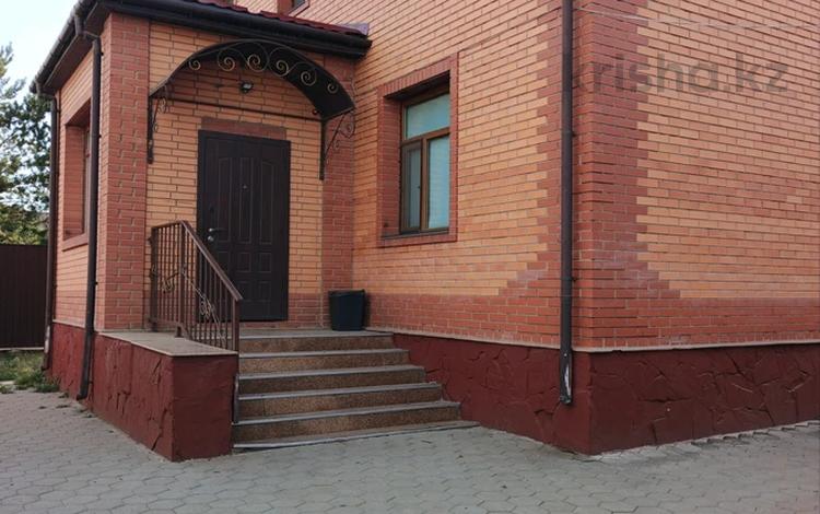 Свободное назначение, офисы, медцентры и аптеки, образование, развлечения · 383.8 м² за ~ 200 млн ₸ в Караганде, Казыбек би р-н — фото 2